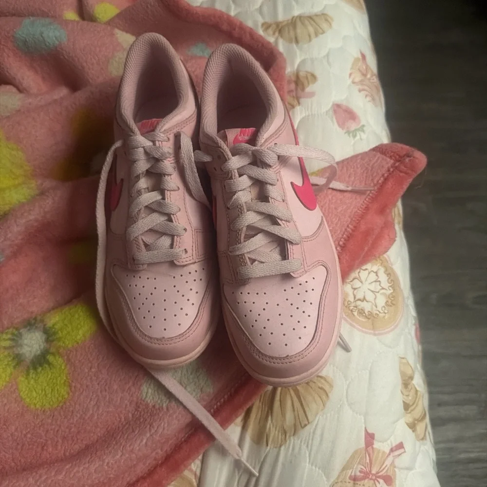 Nike Women's Pink Low-Top Sneakers